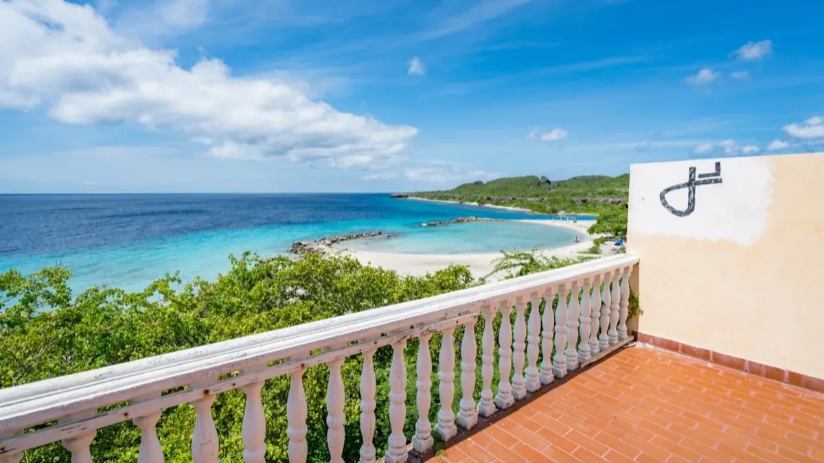 Curaçao coastal scenery — DI Card guide for Swiss citizens